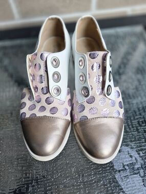 Unity in Diversity Italian Leather Metallic Gold Polka Dot Flats Made/Portugal